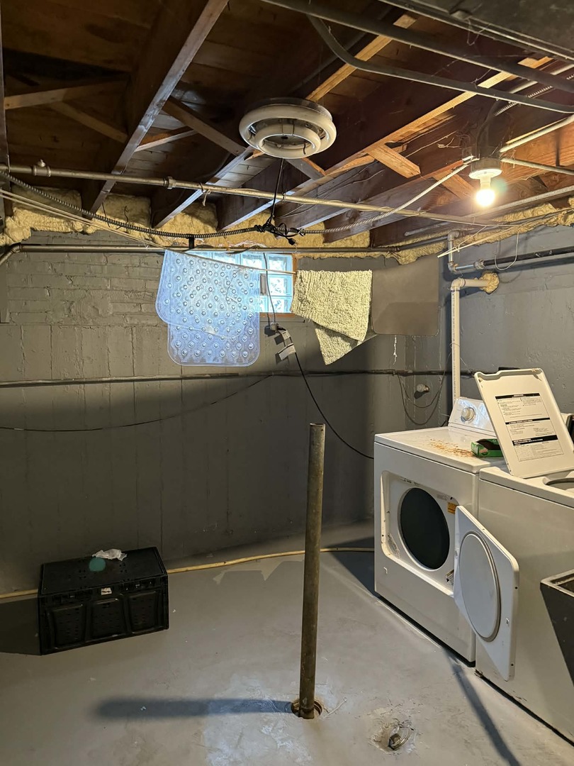 317 Frederick Avenue, Bellwood, IL 60104