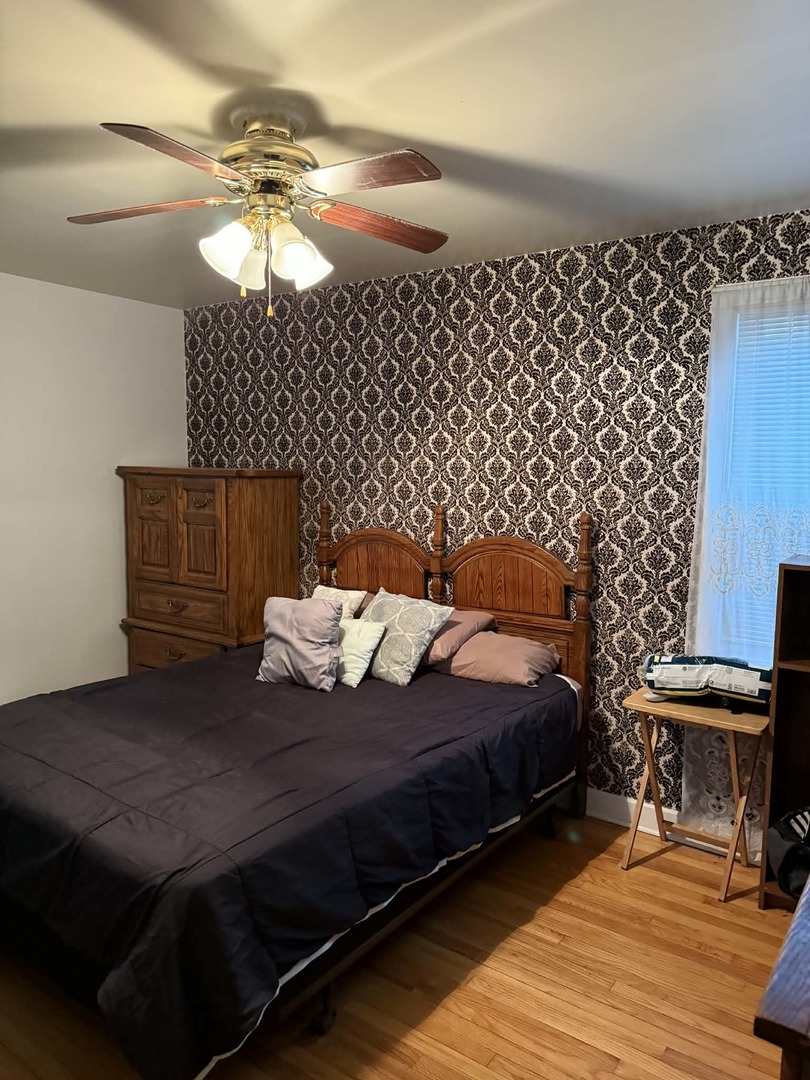 317 Frederick Avenue, Bellwood, IL 60104