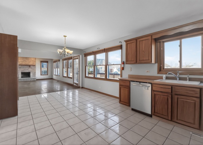 3902 Edgewater Drive, Hazel Crest, IL 60429