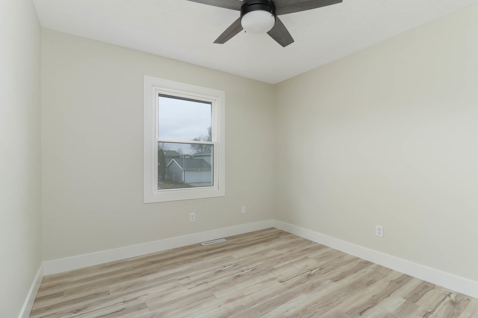 1 Sunshine Court, Bloomington, IL 61704