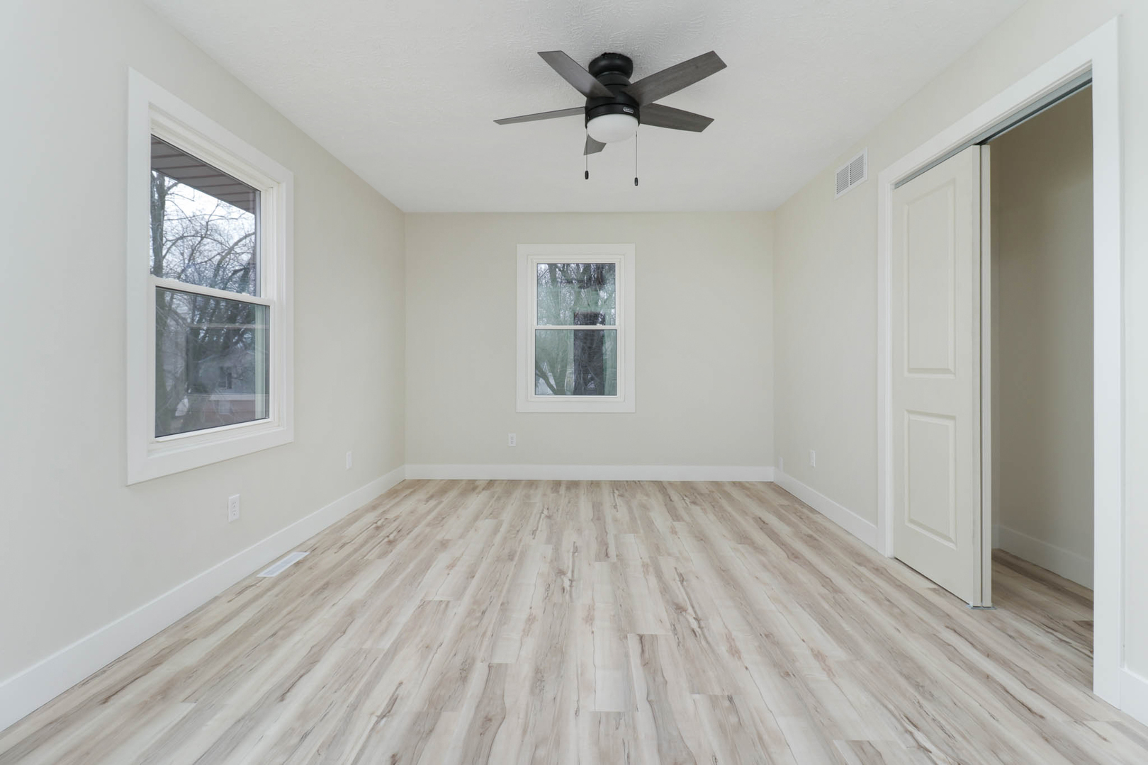 1 Sunshine Court, Bloomington, IL 61704