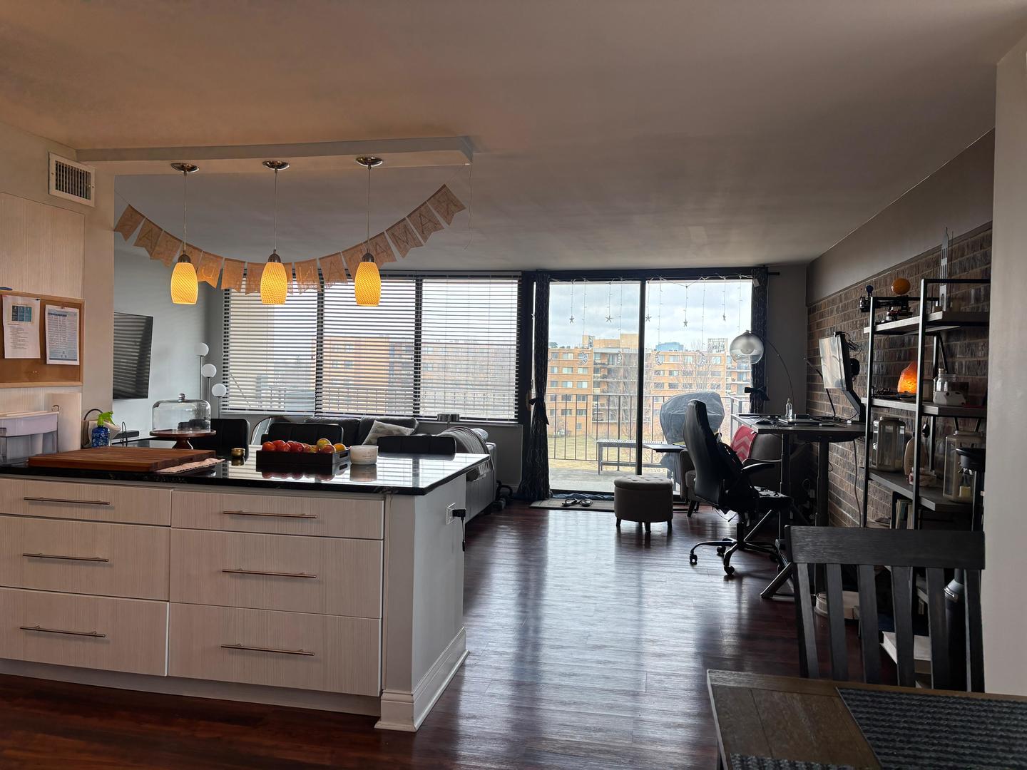 101 Bar Harbour Road #6M, Schaumburg, IL 60193