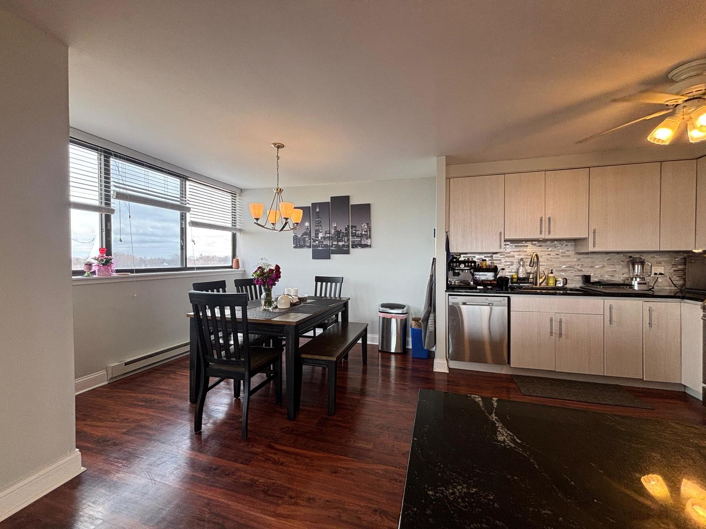 101 Bar Harbour Road #6M, Schaumburg, IL 60193