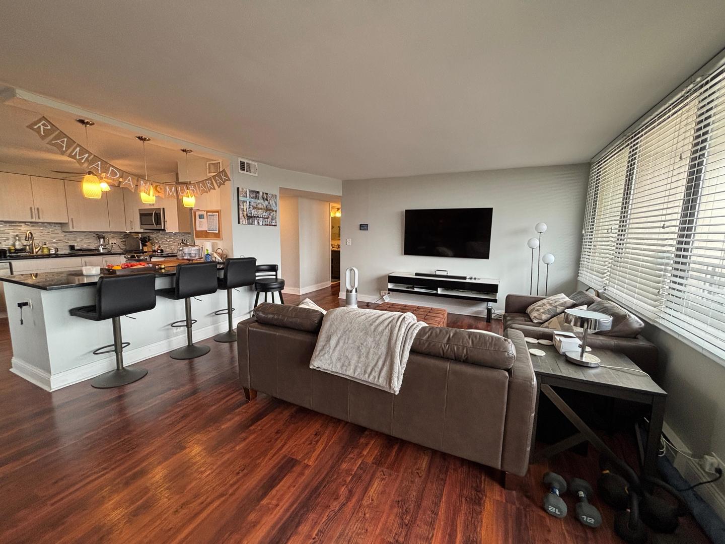 101 Bar Harbour Road #6M, Schaumburg, IL 60193