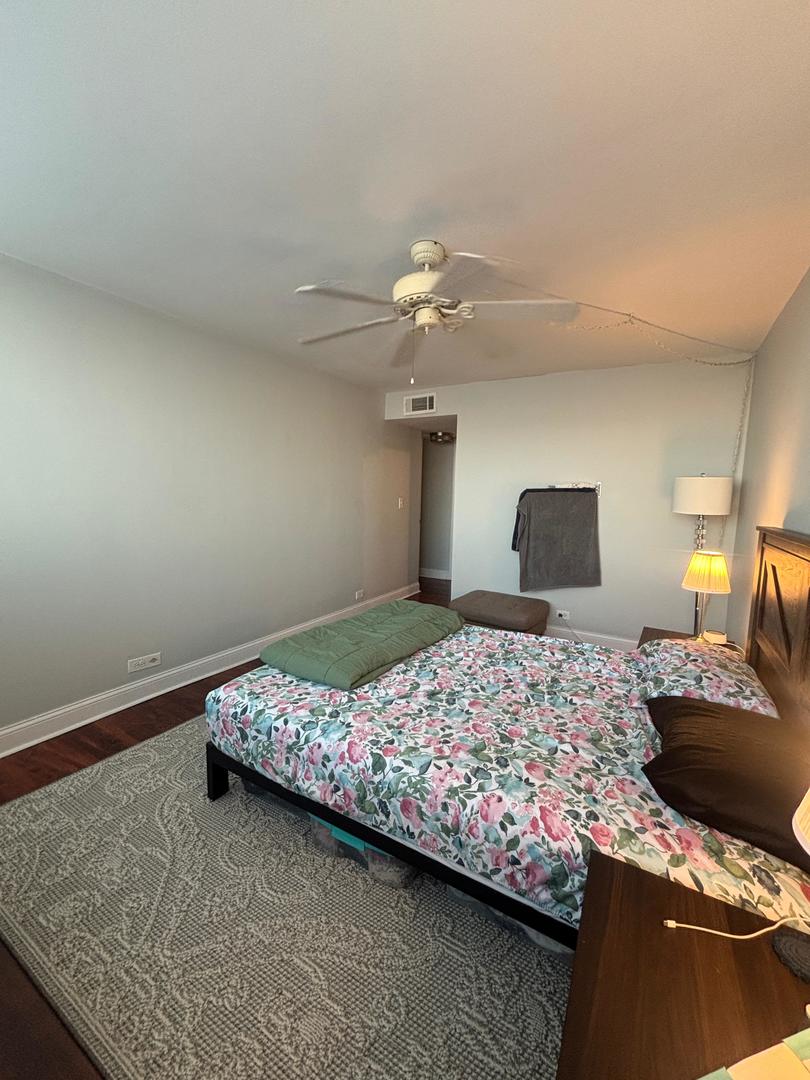 101 Bar Harbour Road #6M, Schaumburg, IL 60193