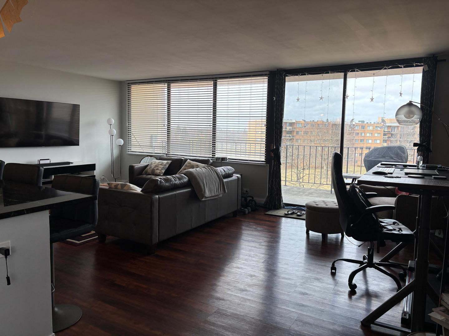 101 Bar Harbour Road #6M, Schaumburg, IL 60193