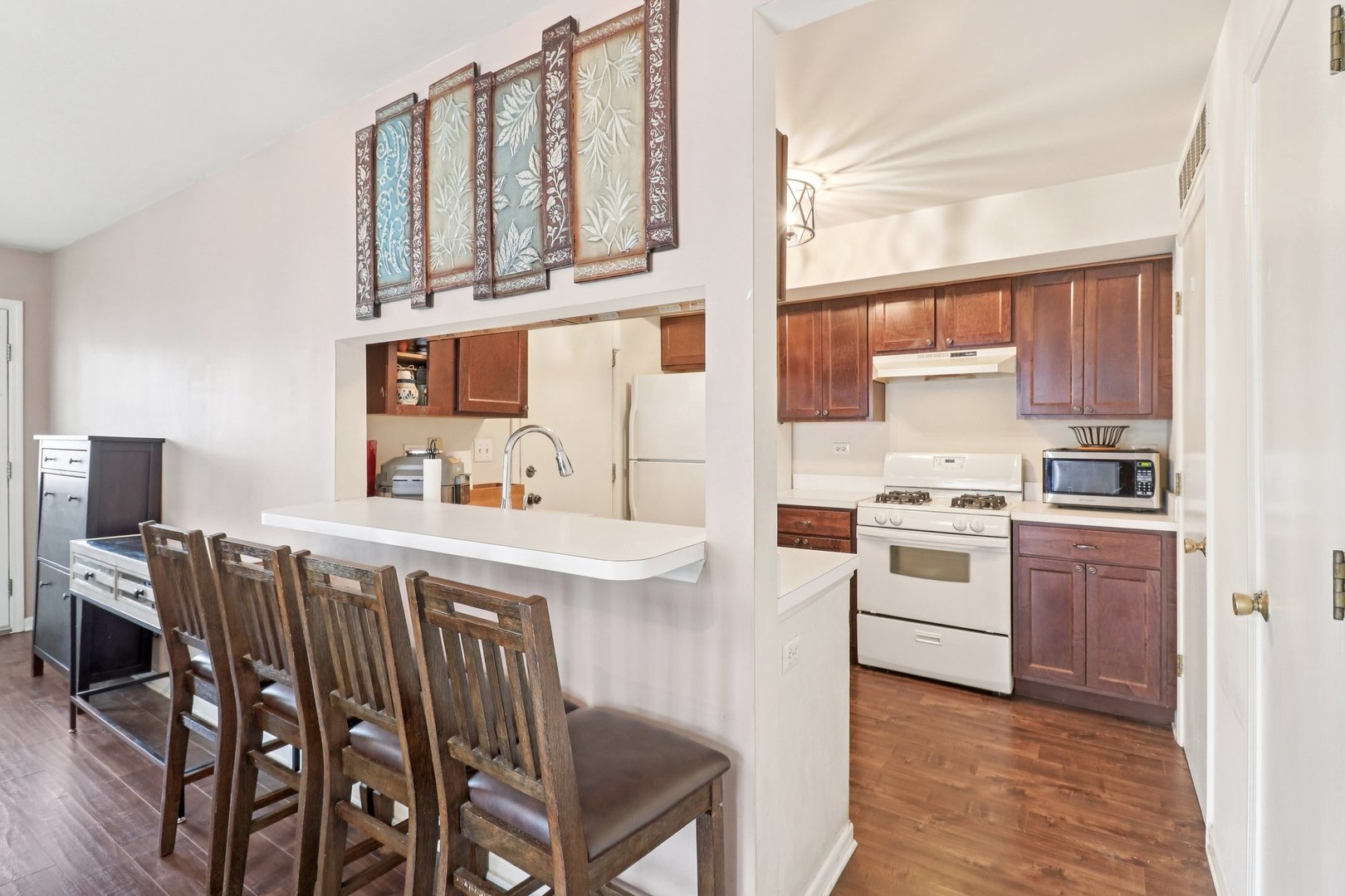 353 Gregory Street, Aurora, IL 60504