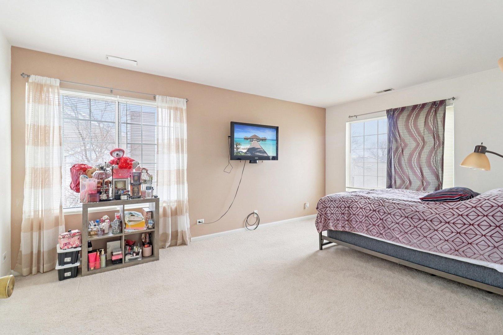 353 Gregory Street, Aurora, IL 60504