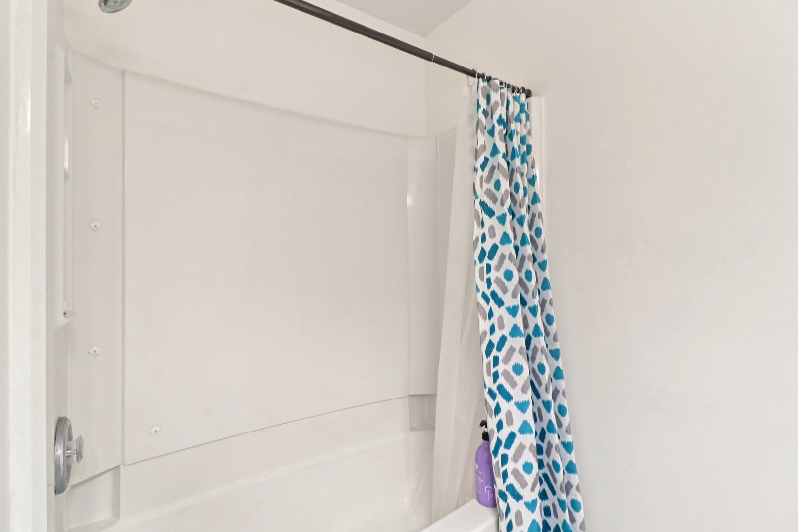 353 Gregory Street, Aurora, IL 60504