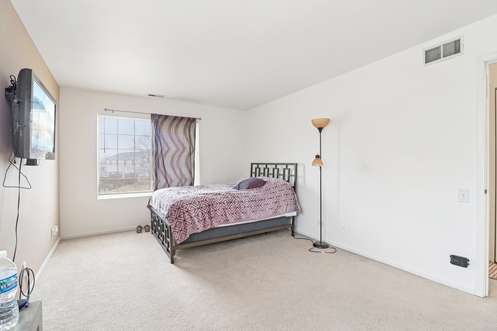 353 Gregory Street, Aurora, IL 60504