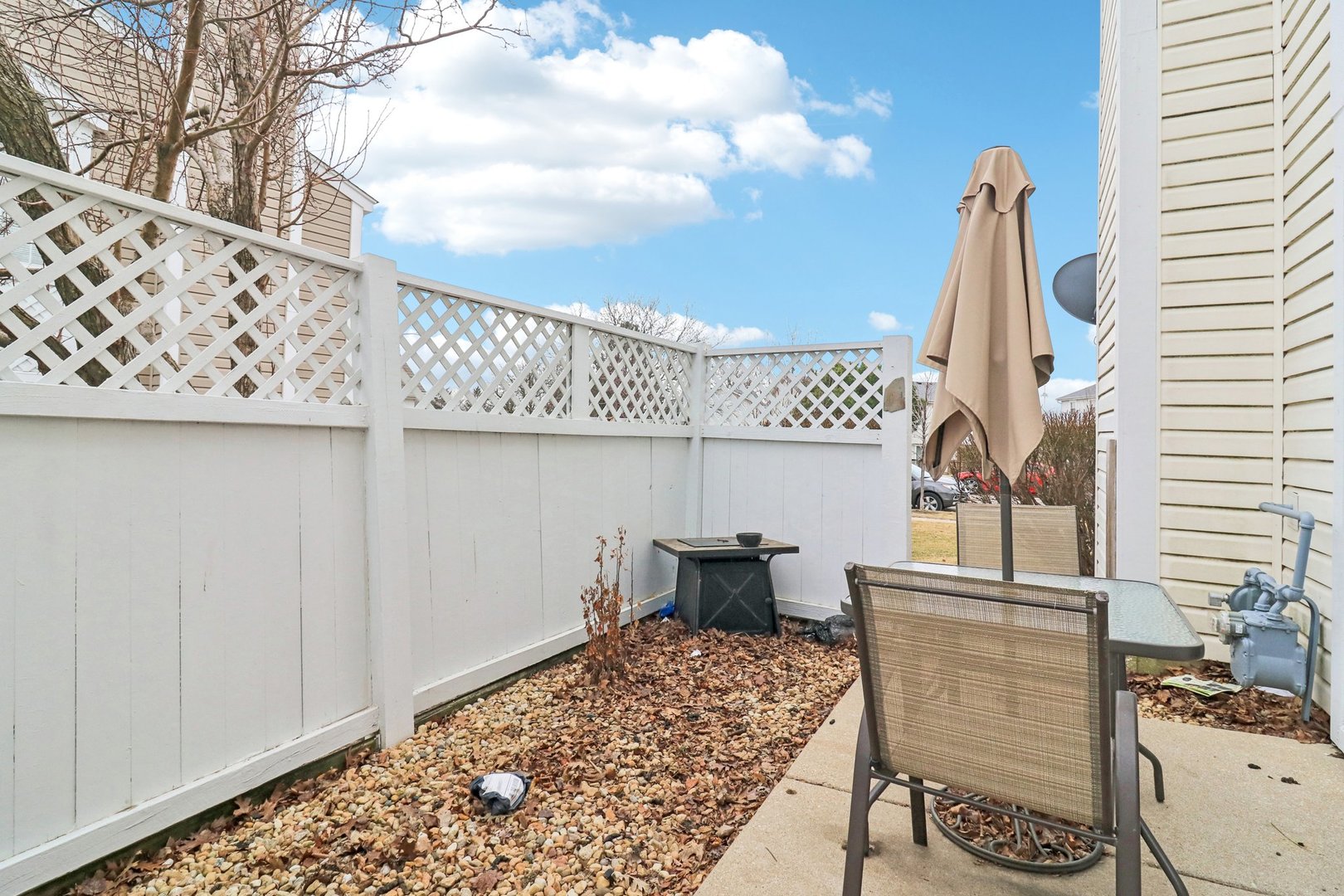 353 Gregory Street, Aurora, IL 60504