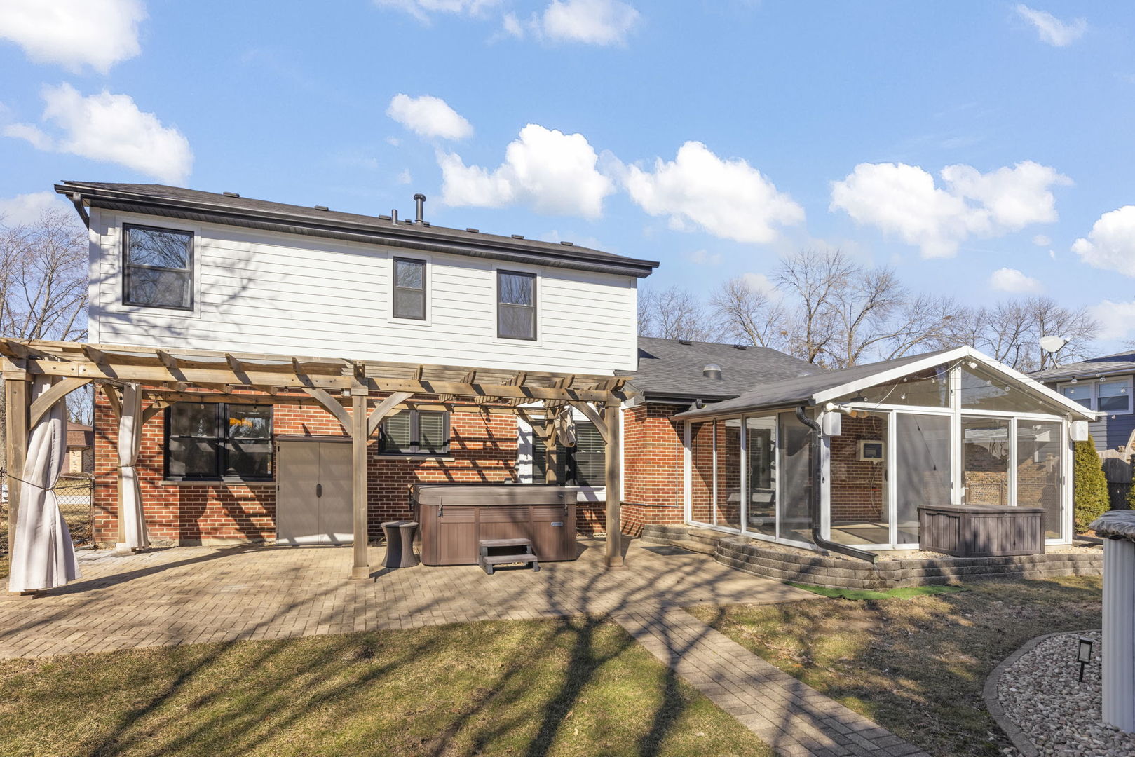 3253 Stewert Drive, Darien, IL 60561