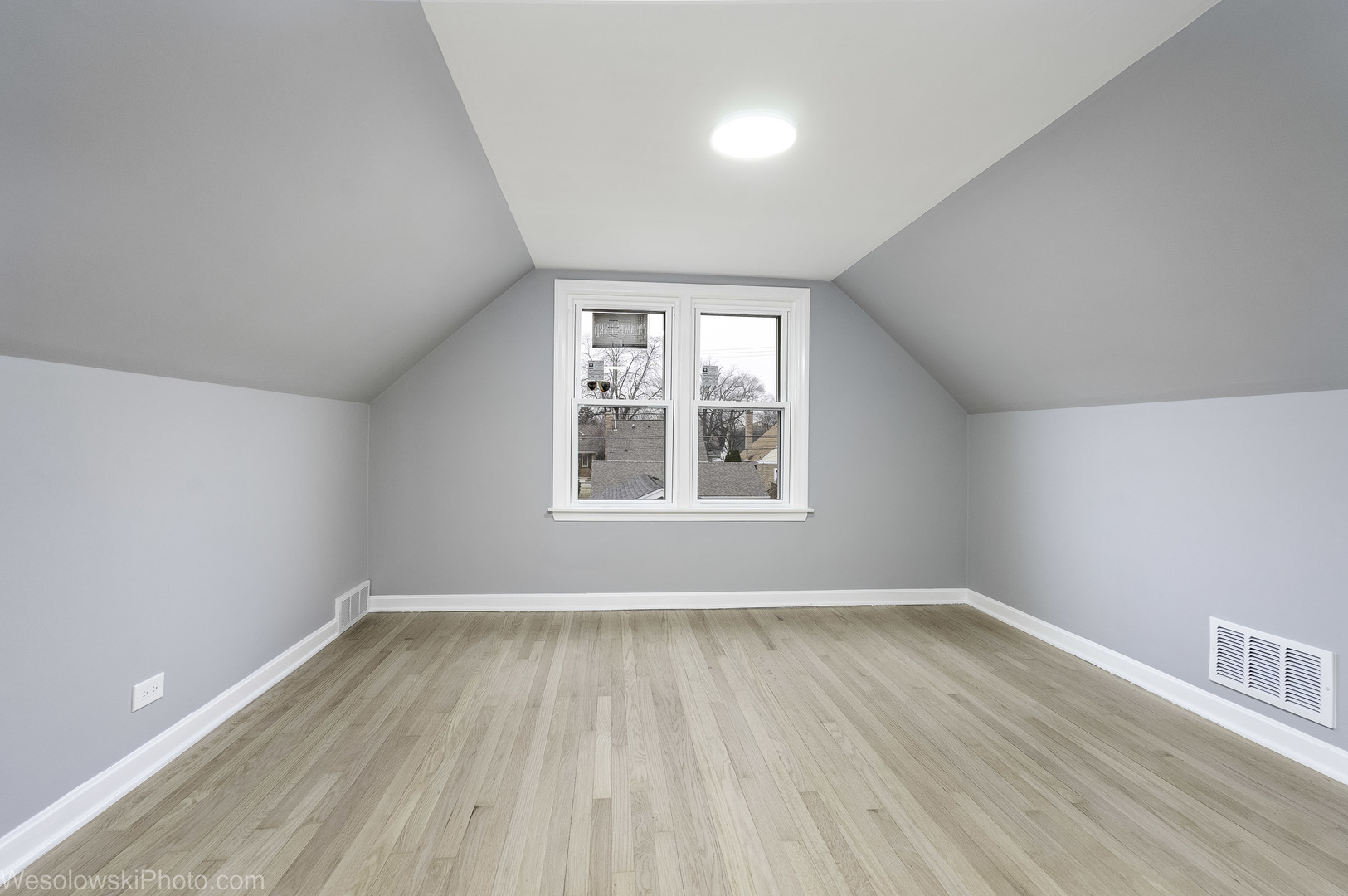 2504 Leyden Avenue, River Grove, IL 60171