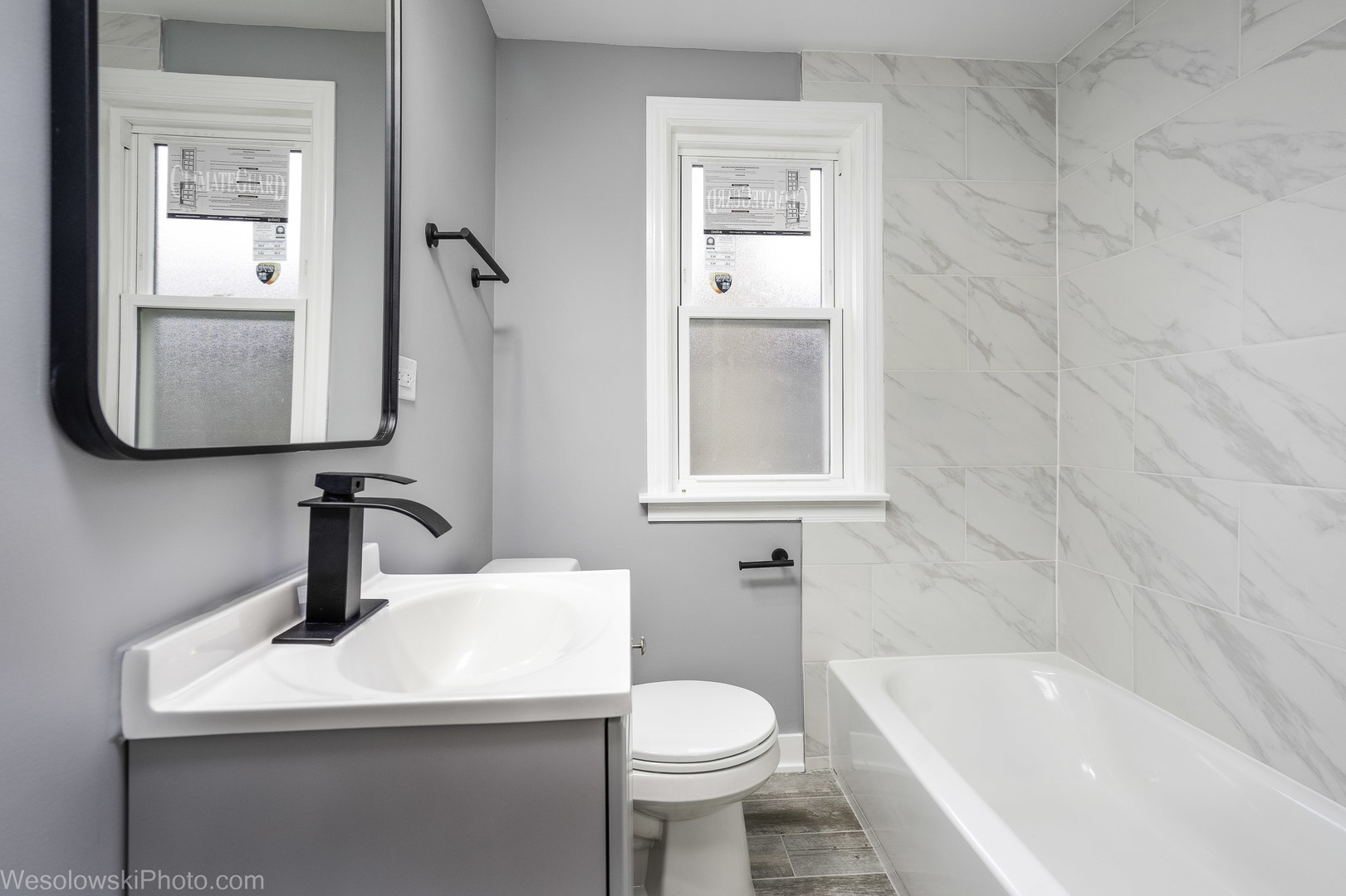 2504 Leyden Avenue, River Grove, IL 60171