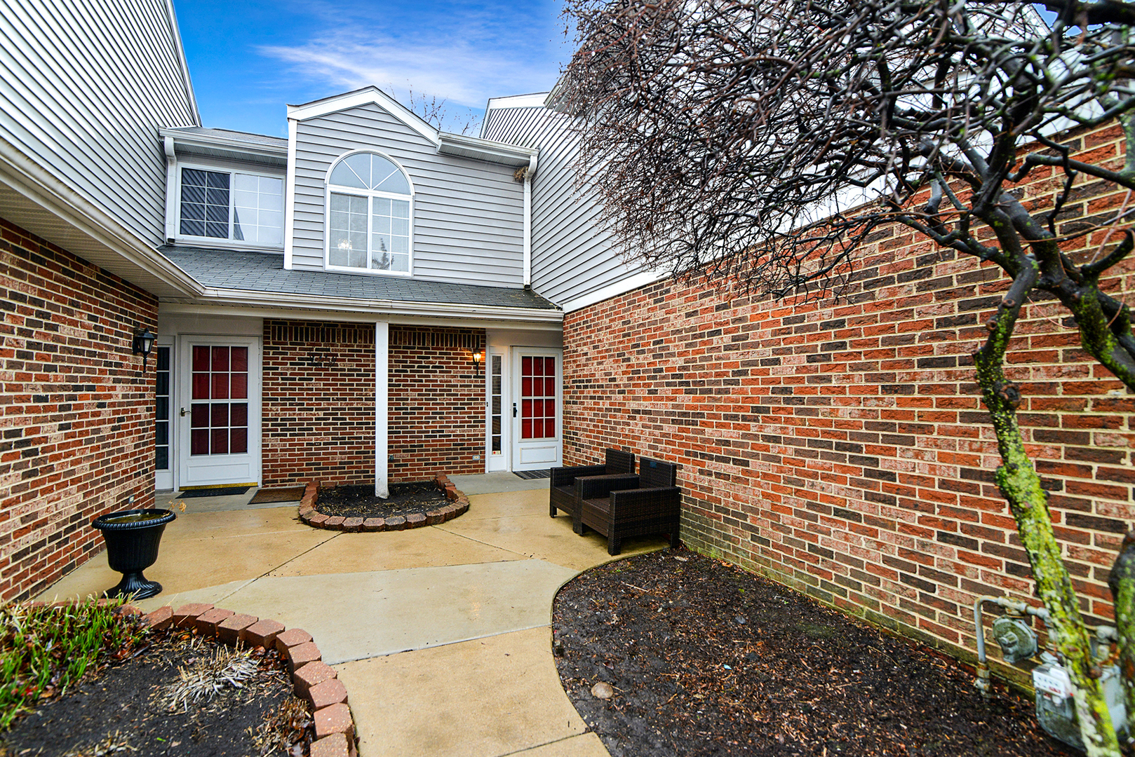 461 Canterbury Drive #461, Carol Stream, IL 60188