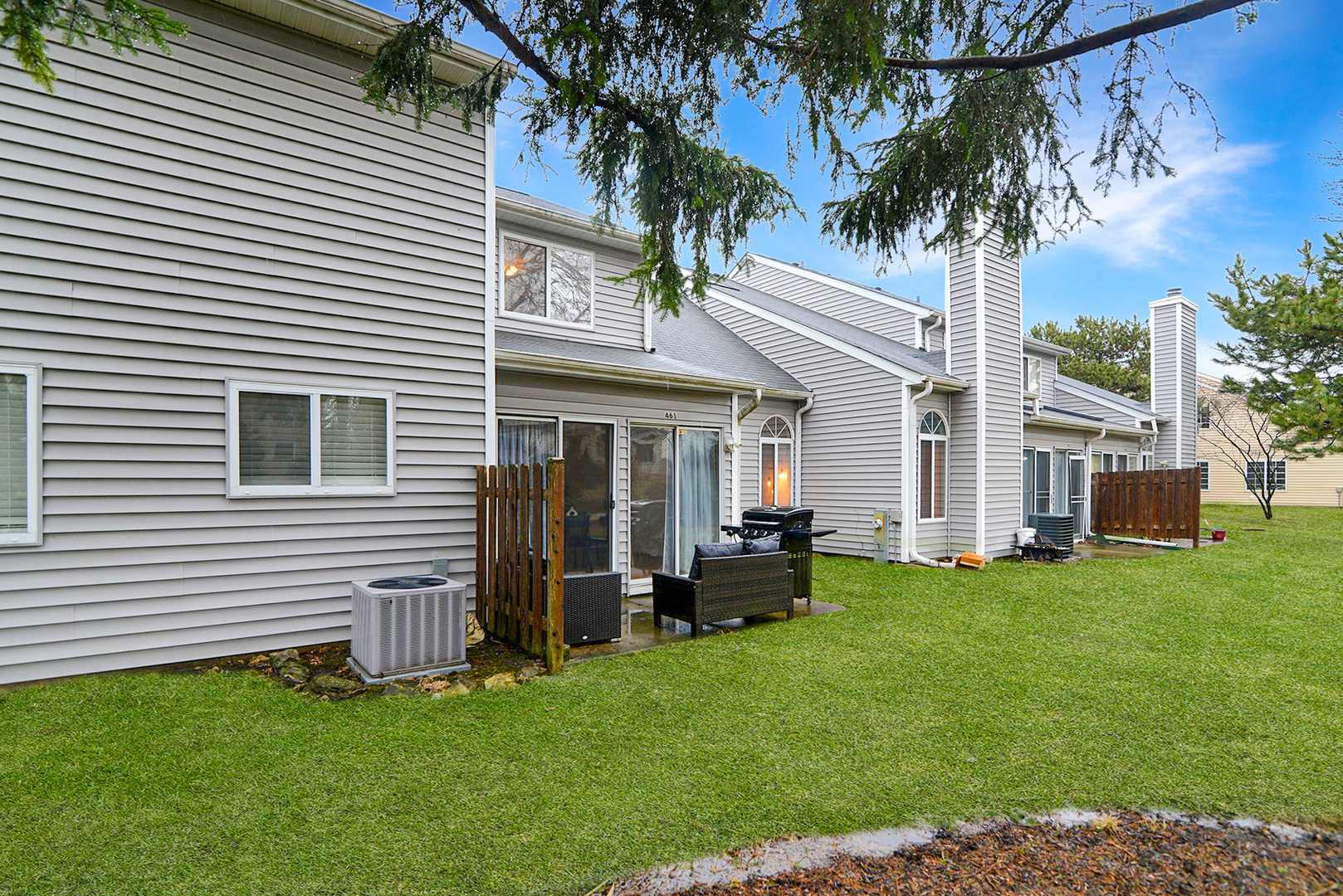 461 Canterbury Drive #461, Carol Stream, IL 60188