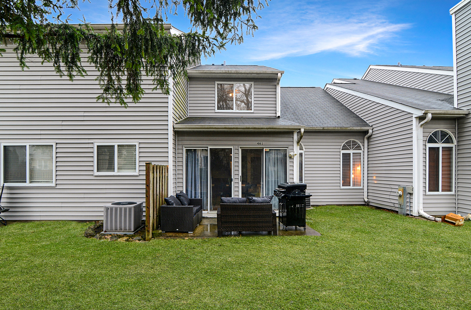 461 Canterbury Drive #461, Carol Stream, IL 60188