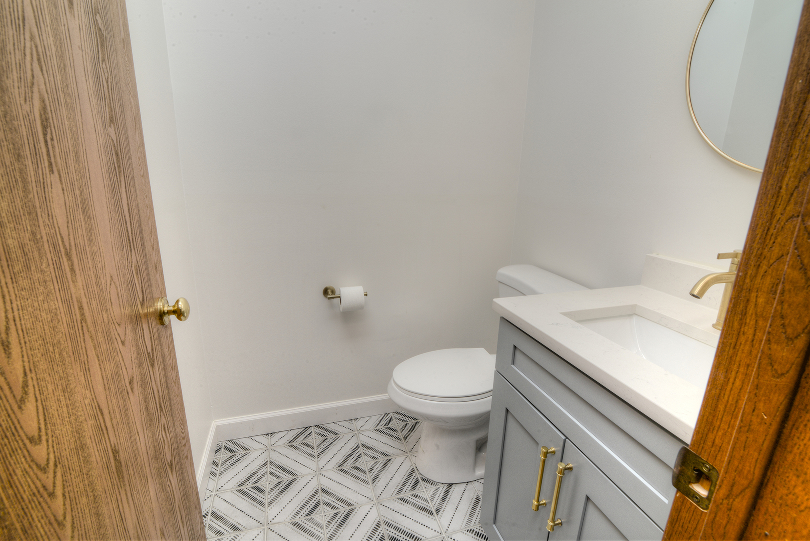 461 Canterbury Drive #461, Carol Stream, IL 60188