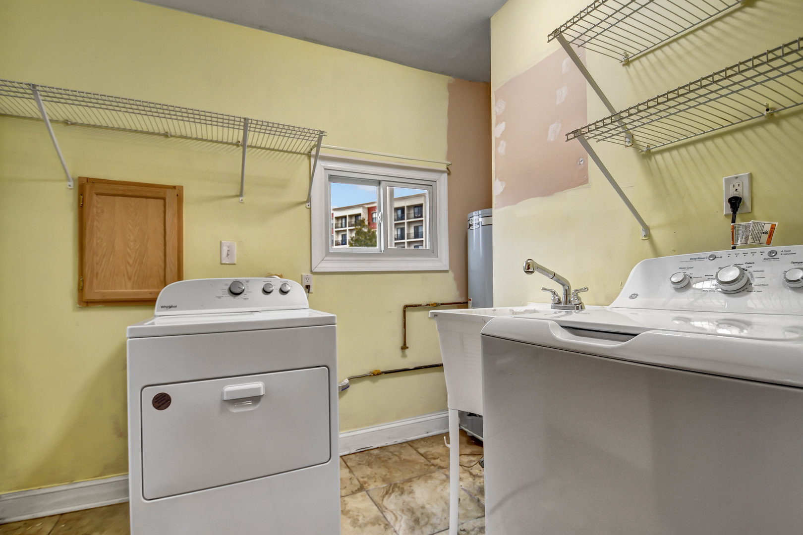 6724 W 174th Street, Tinley Park, IL 60477