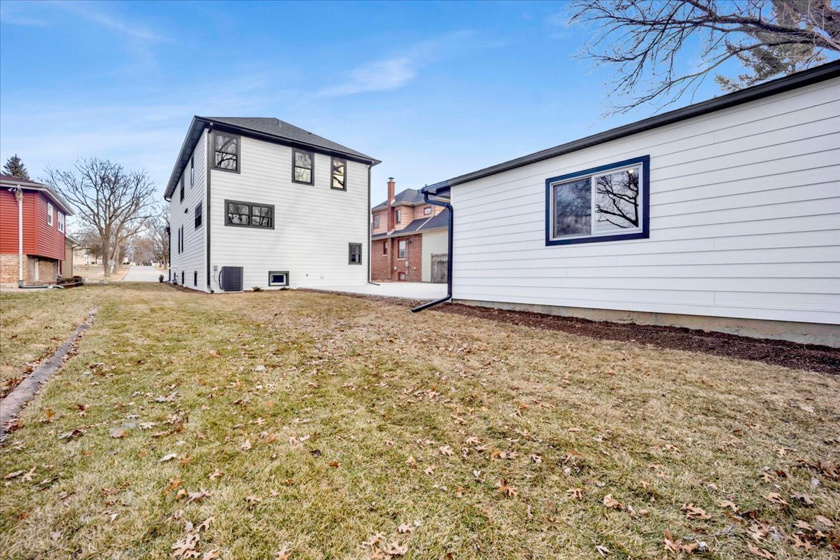 218 N Park Avenue, Lombard, IL 60148