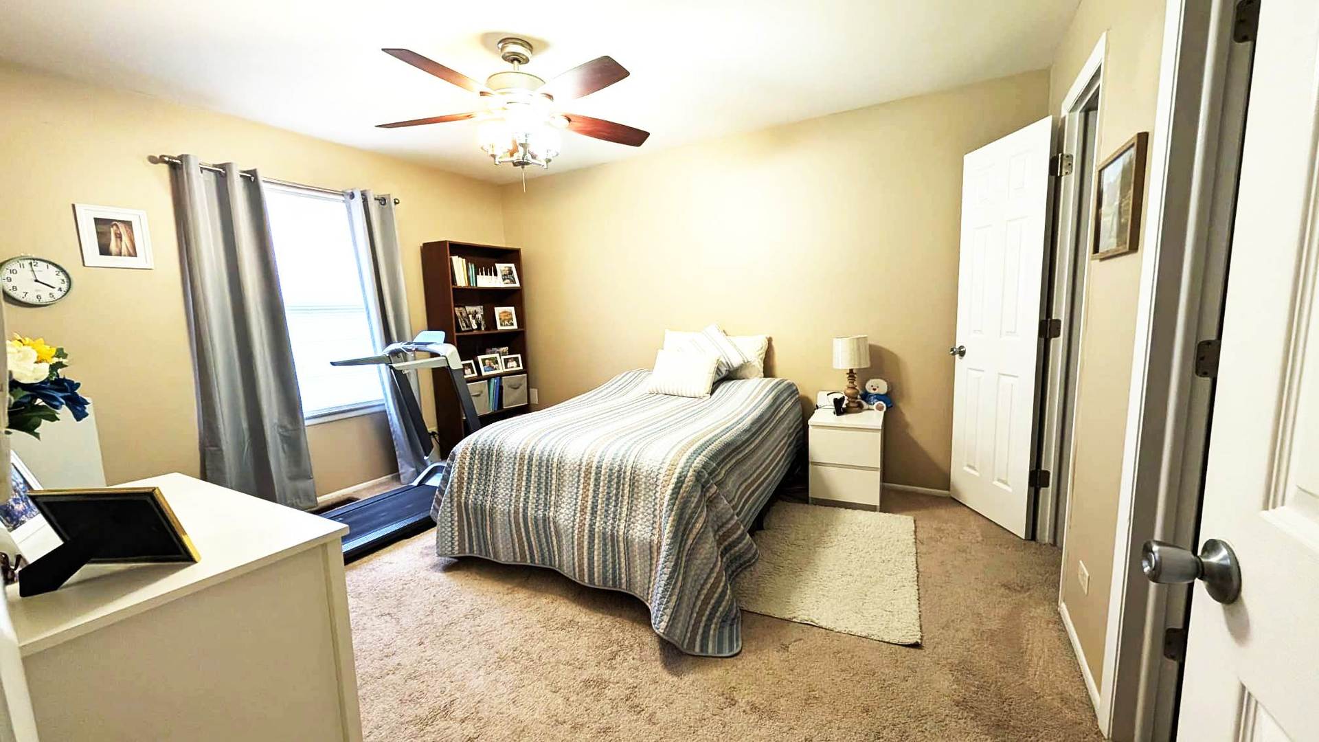 602 HANOVER Court #V1, Schaumburg, IL 60194