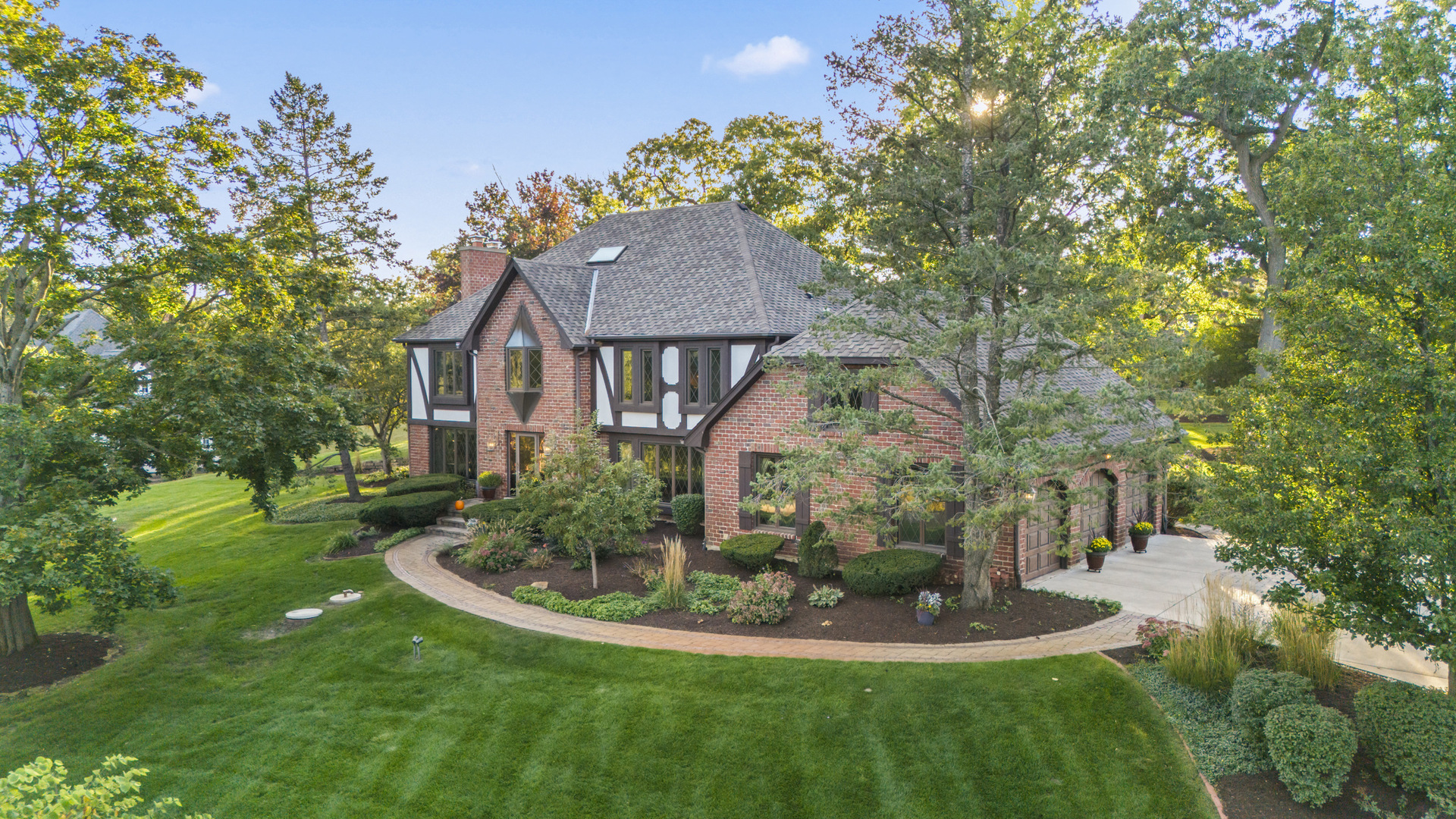 9 Equestrian Way, Lemont, IL 60439