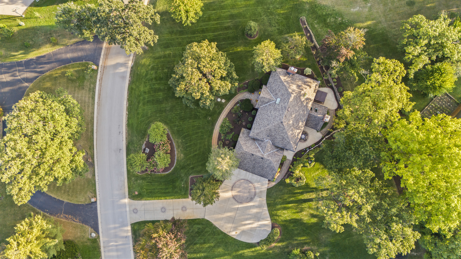 9 Equestrian Way, Lemont, IL 60439