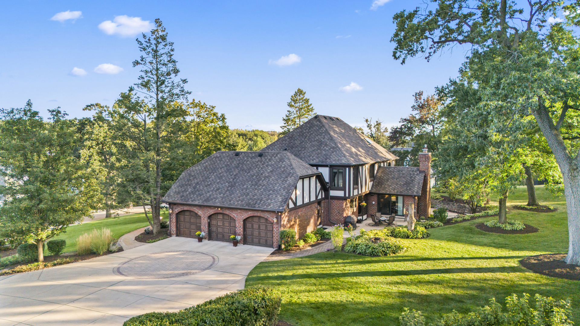 9 Equestrian Way, Lemont, IL 60439