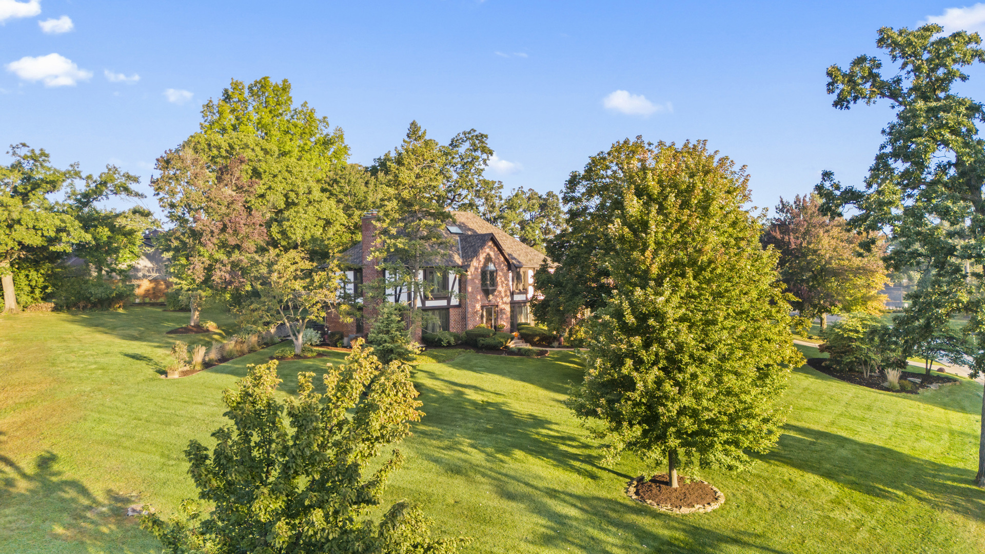 9 Equestrian Way, Lemont, IL 60439