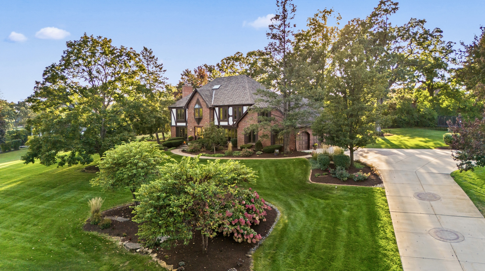 9 Equestrian Way, Lemont, IL 60439