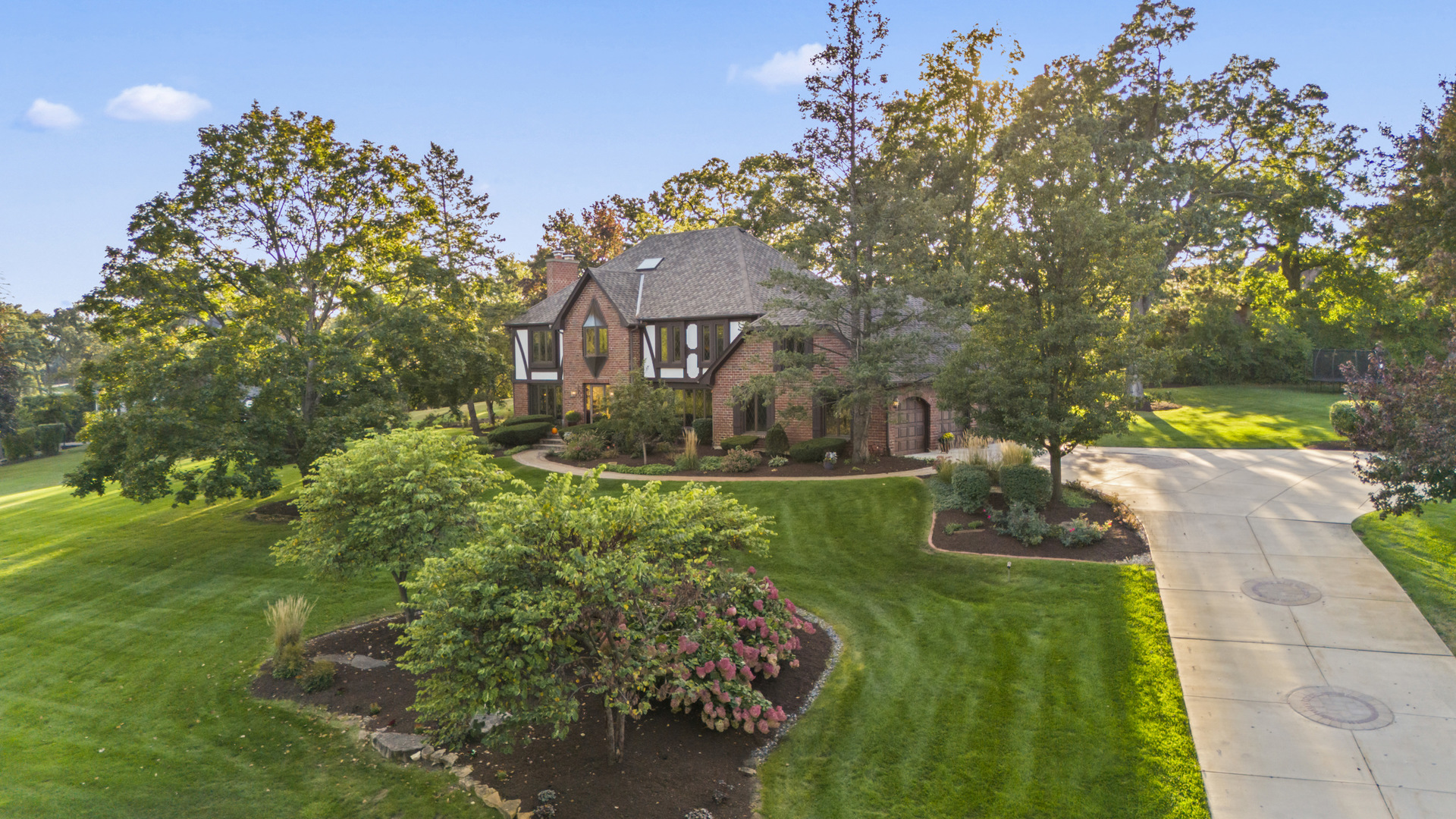 9 Equestrian Way, Lemont, IL 60439