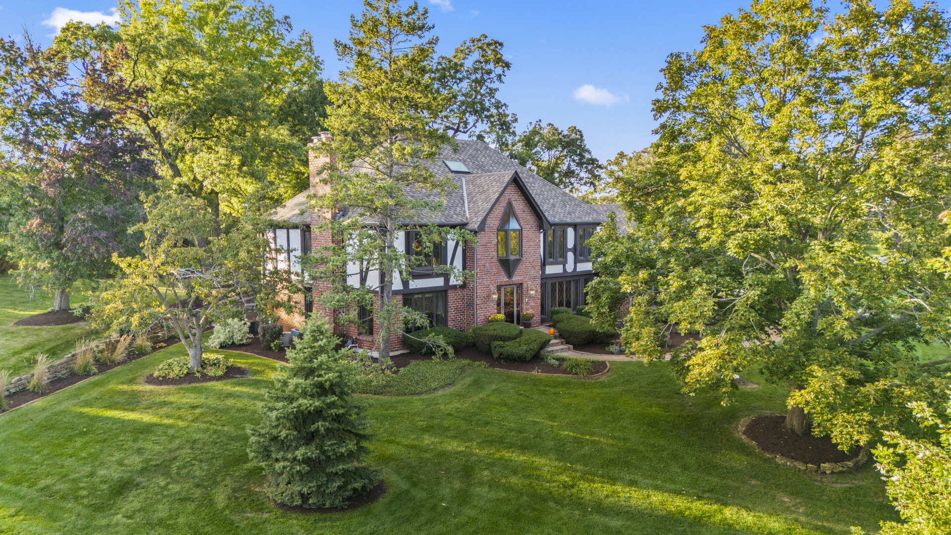 9 Equestrian Way, Lemont, IL 60439