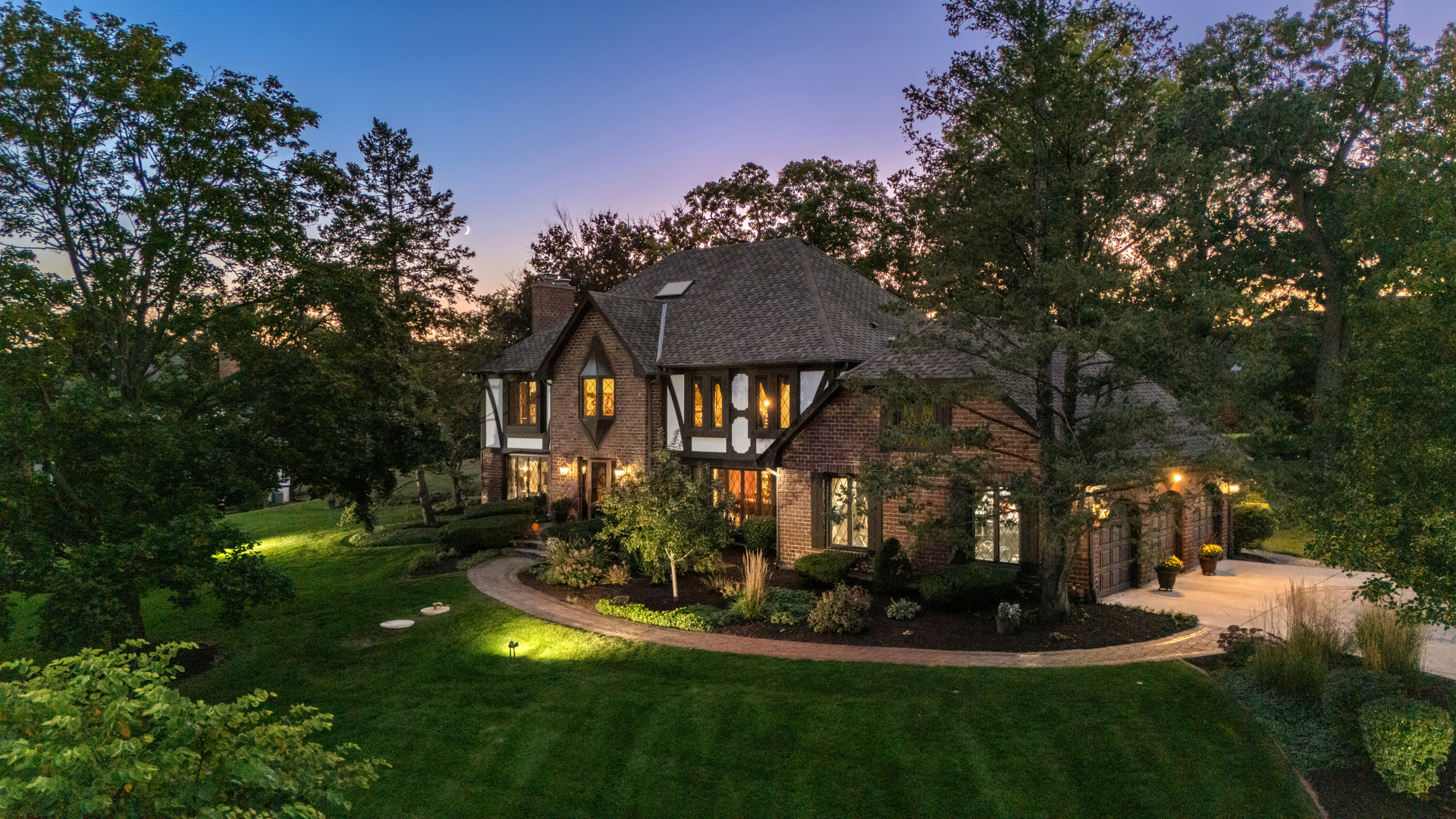 9 Equestrian Way, Lemont, IL 60439