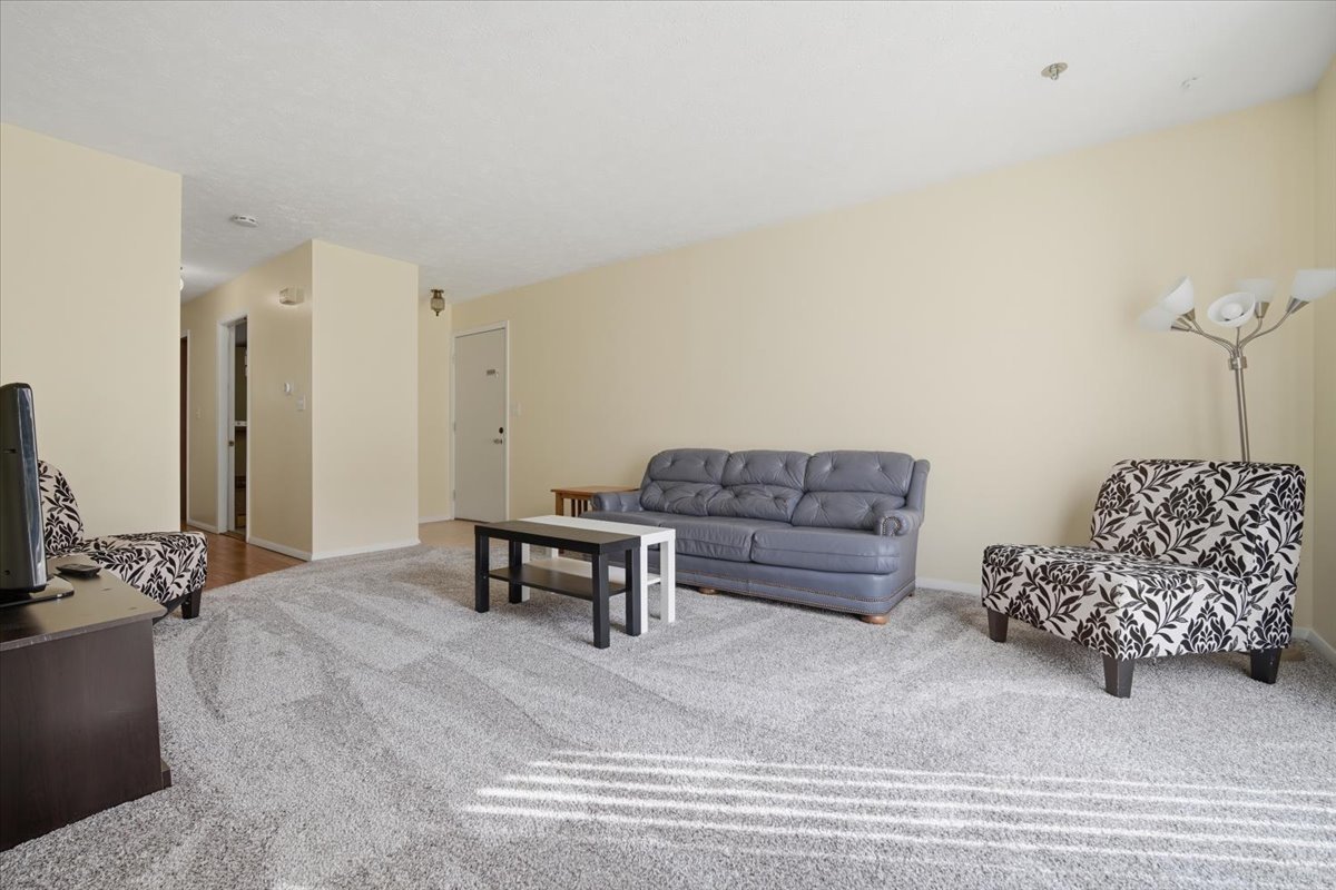 1600 Northbrook #B9, Normal, IL 61761