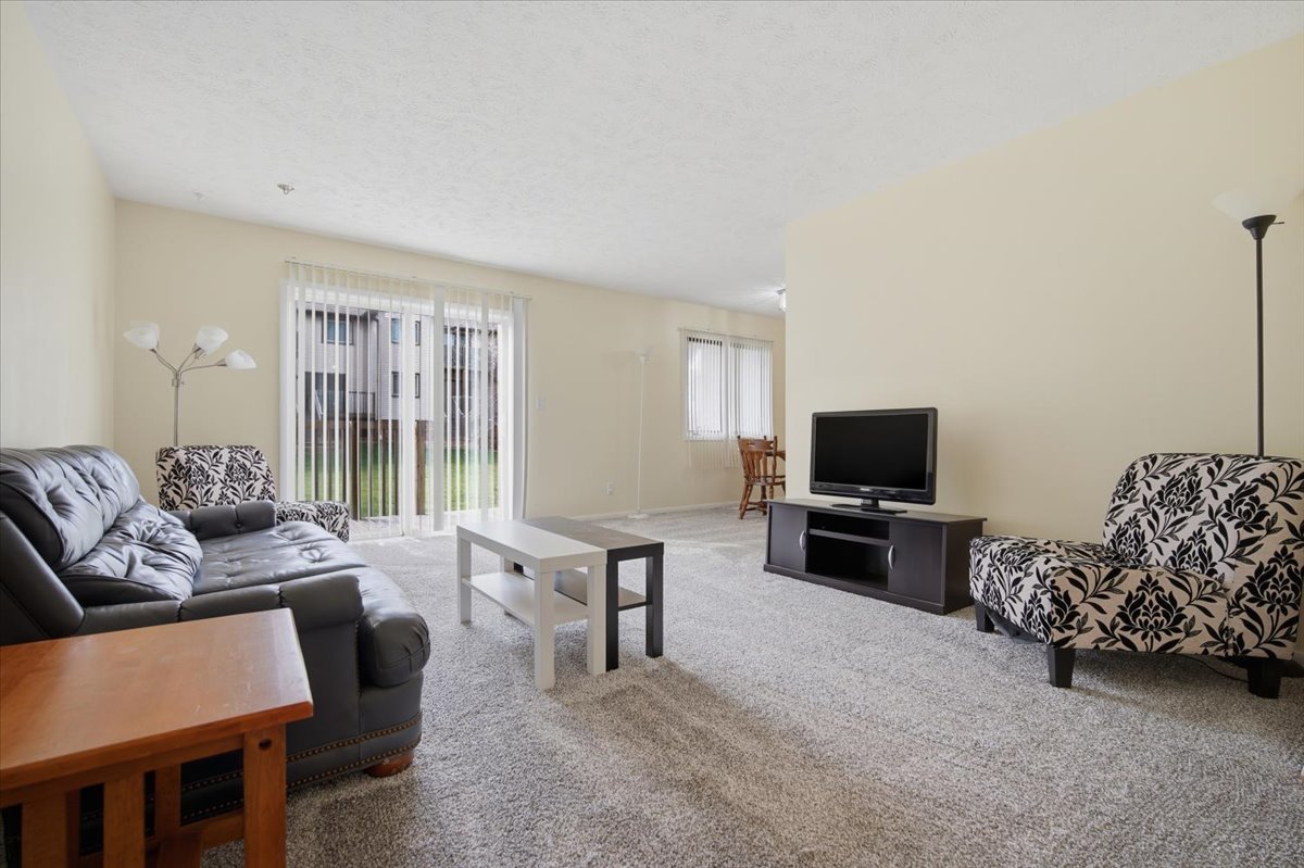 1600 Northbrook #B9, Normal, IL 61761