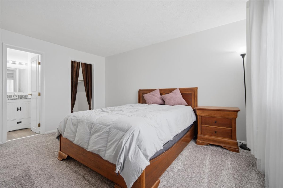 1600 Northbrook #B9, Normal, IL 61761