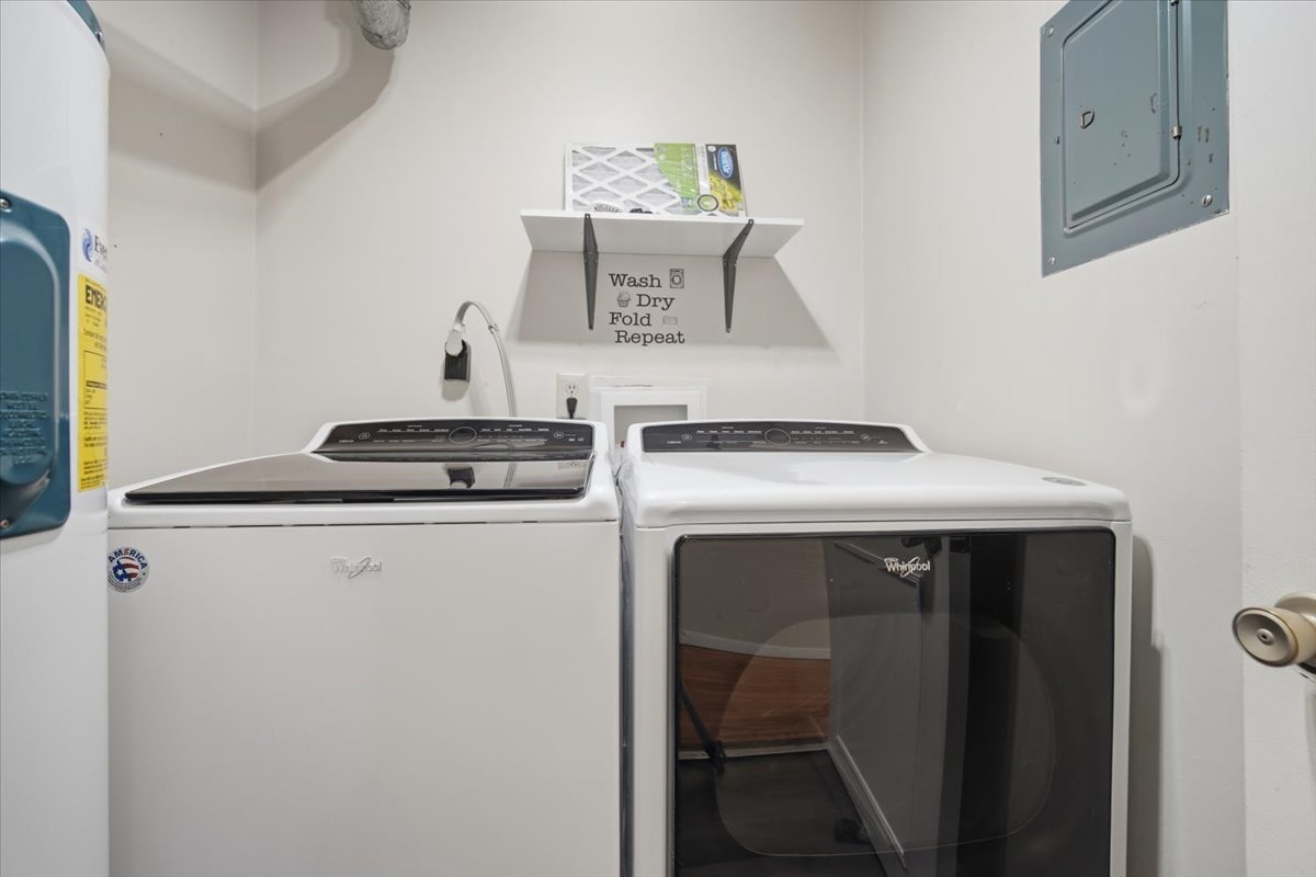 1600 Northbrook #B9, Normal, IL 61761