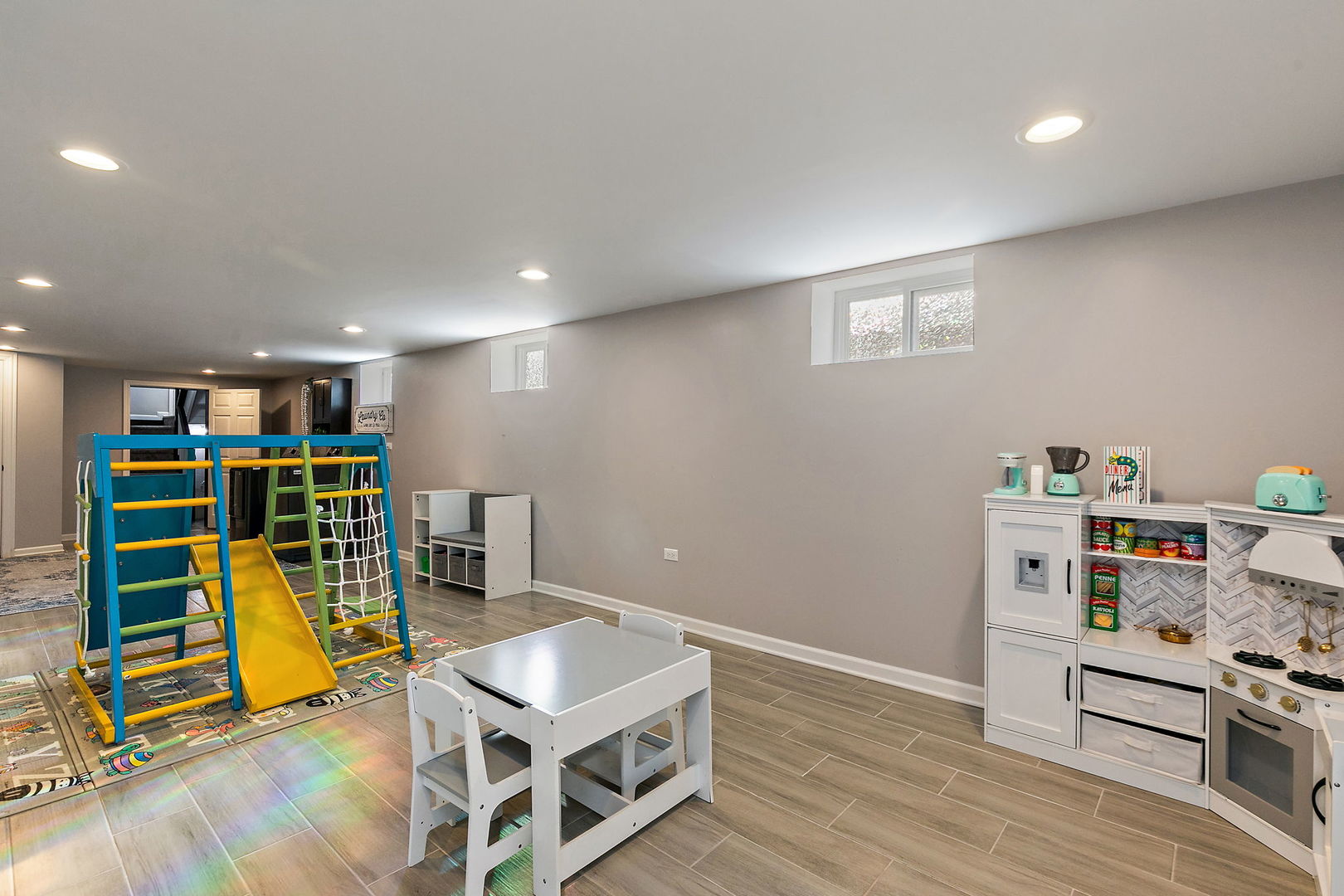 2627 Clarke Street, River Grove, IL 60171