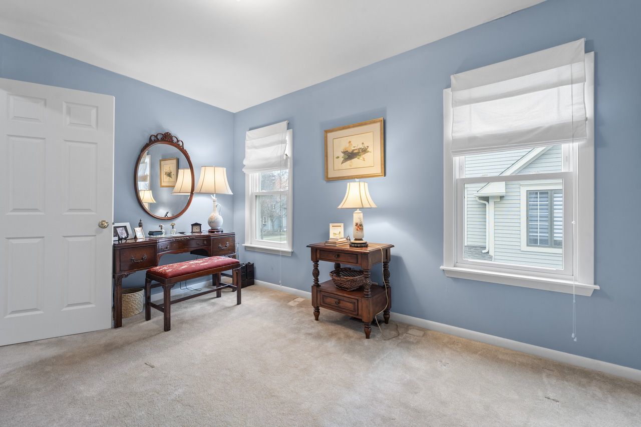 114 S Elm Street, Mount Prospect, IL 60056