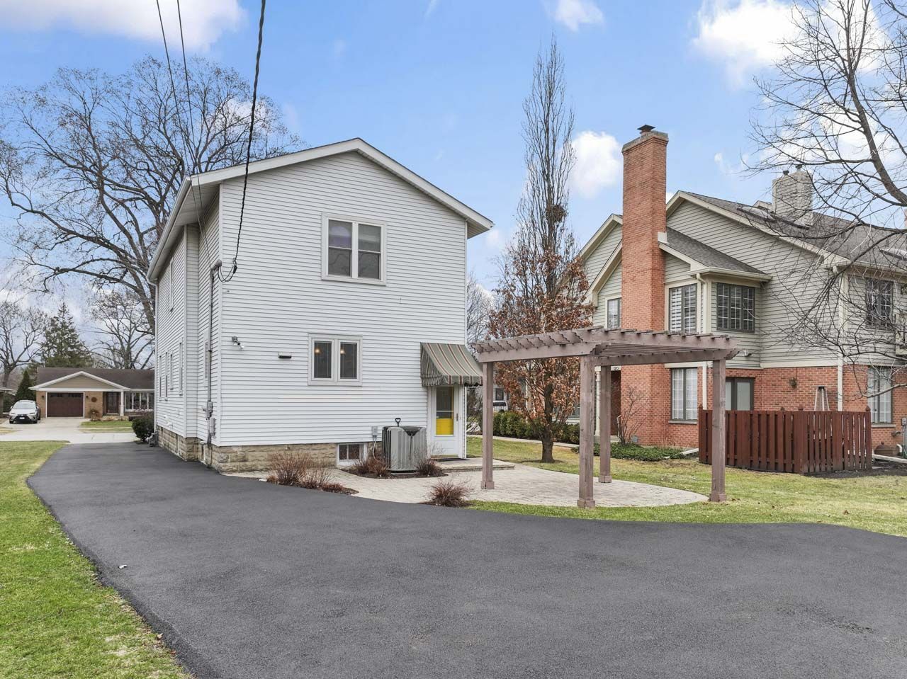 114 S Elm Street, Mount Prospect, IL 60056