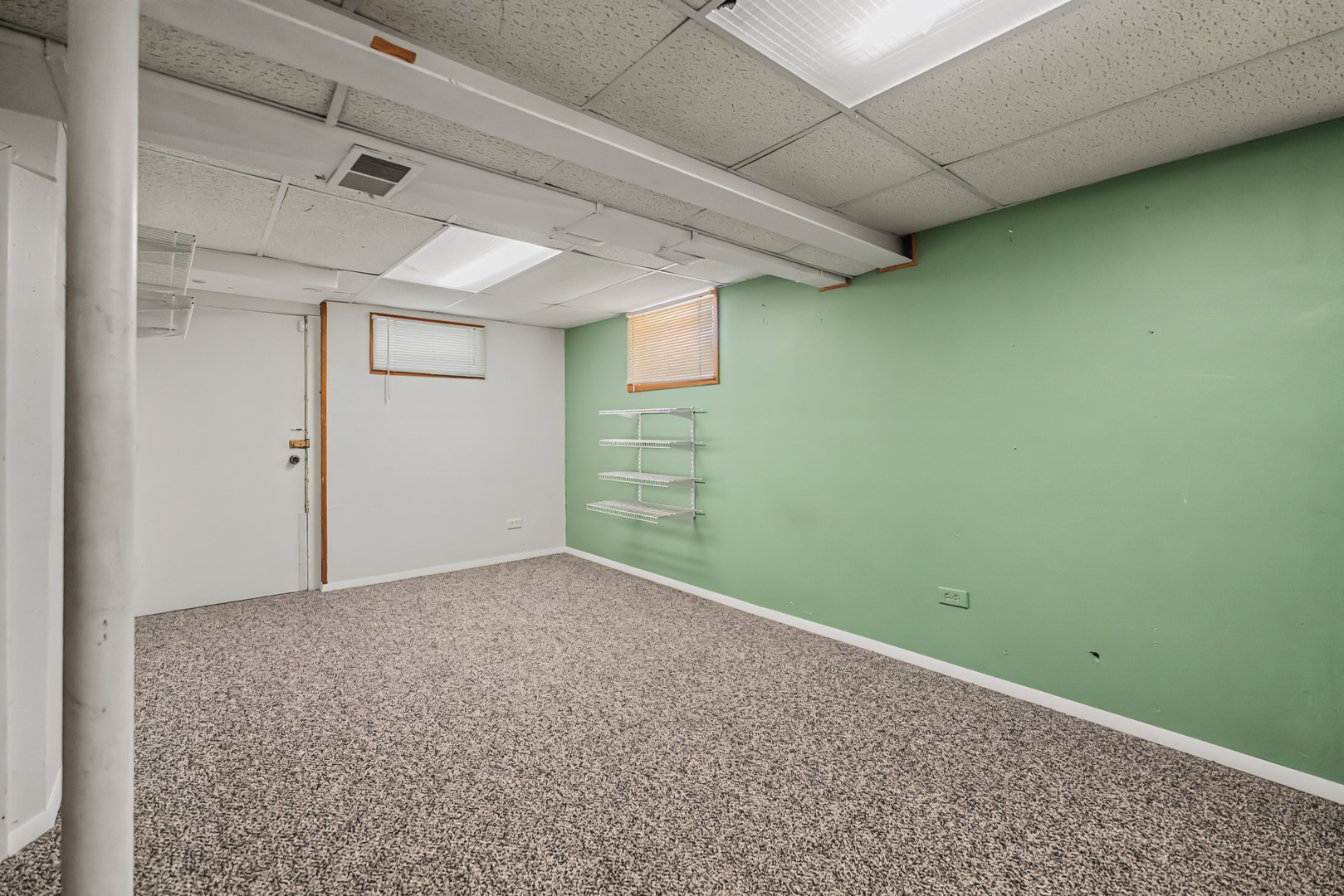 880 Bemis Road, Glen Ellyn, IL 60137