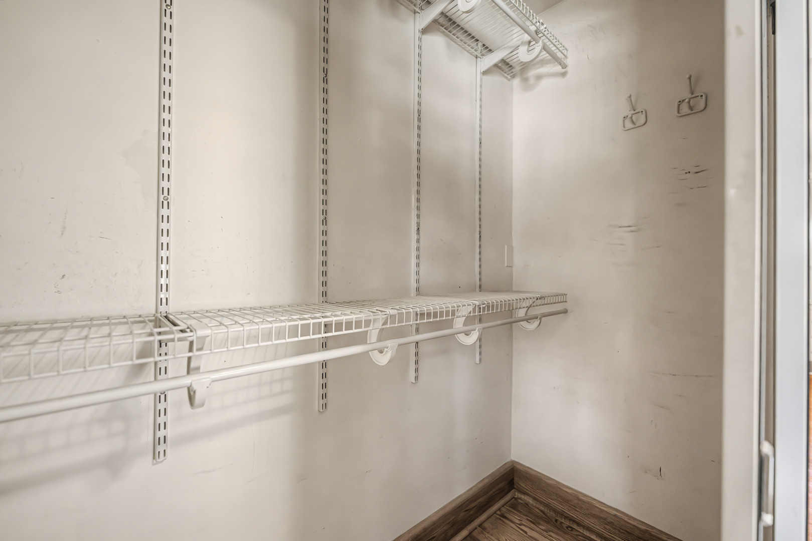 880 Bemis Road, Glen Ellyn, IL 60137