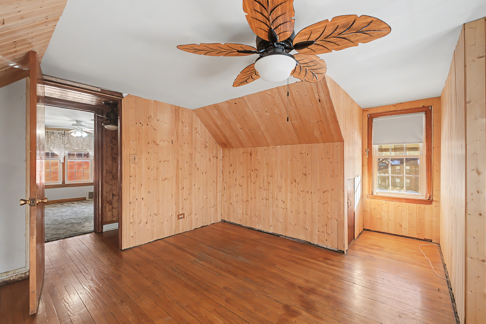 880 Bemis Road, Glen Ellyn, IL 60137