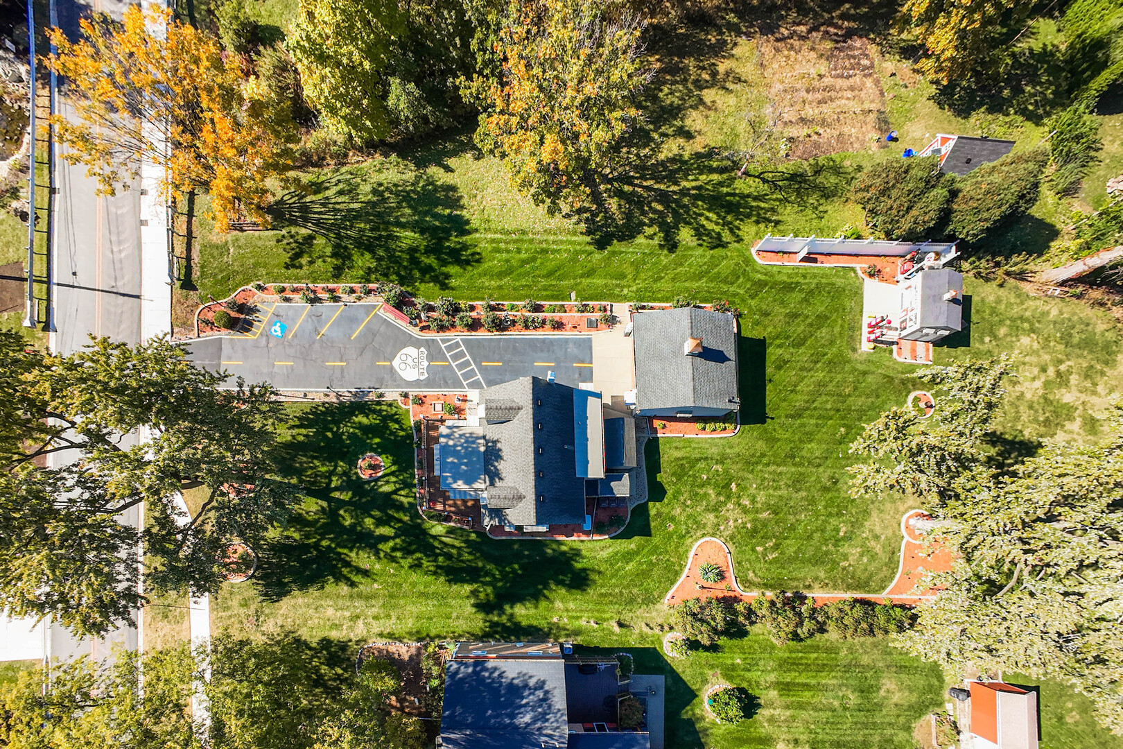 880 Bemis Road, Glen Ellyn, IL 60137