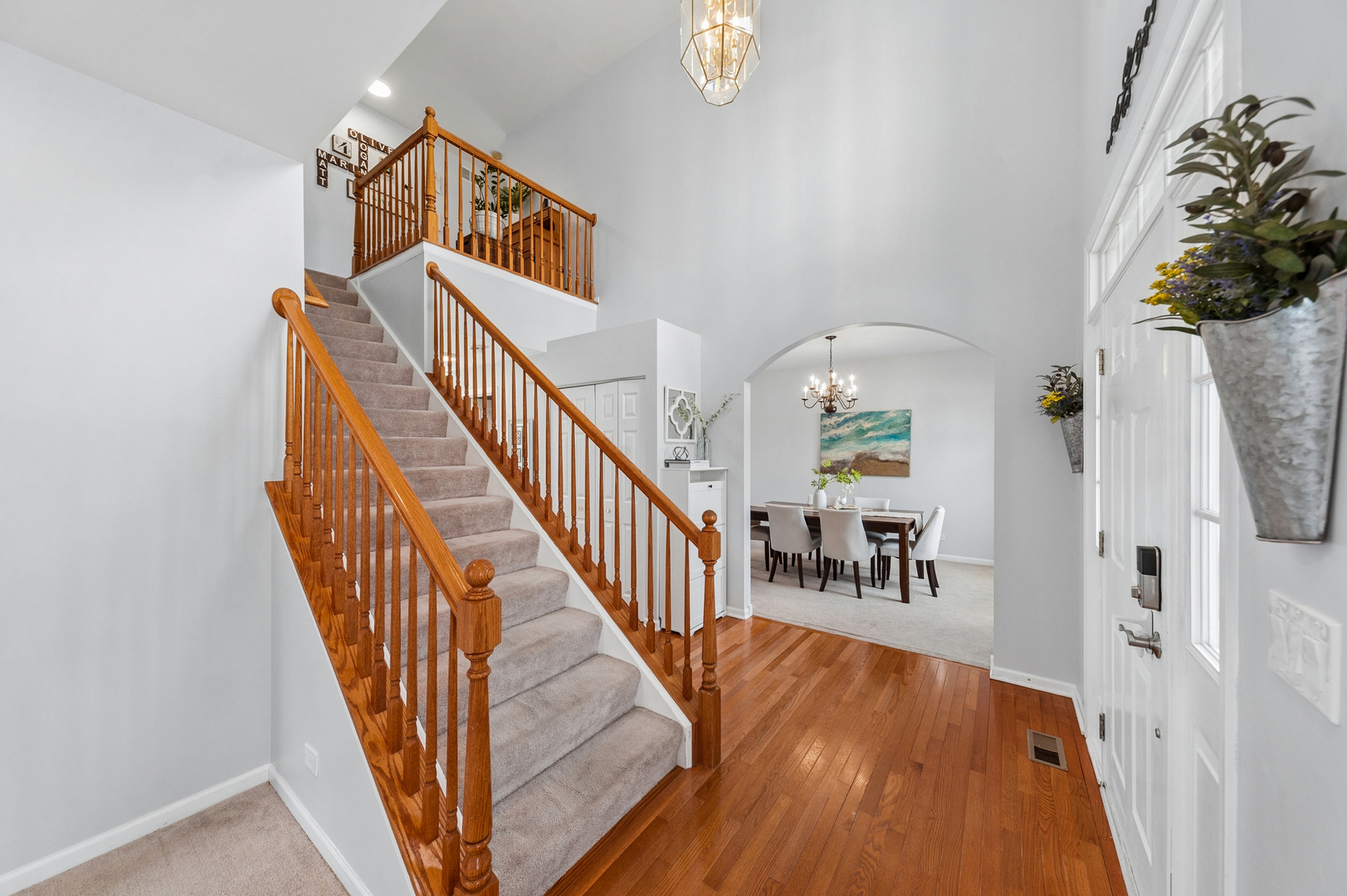 305 Hampton Road, Sugar Grove, IL 60554