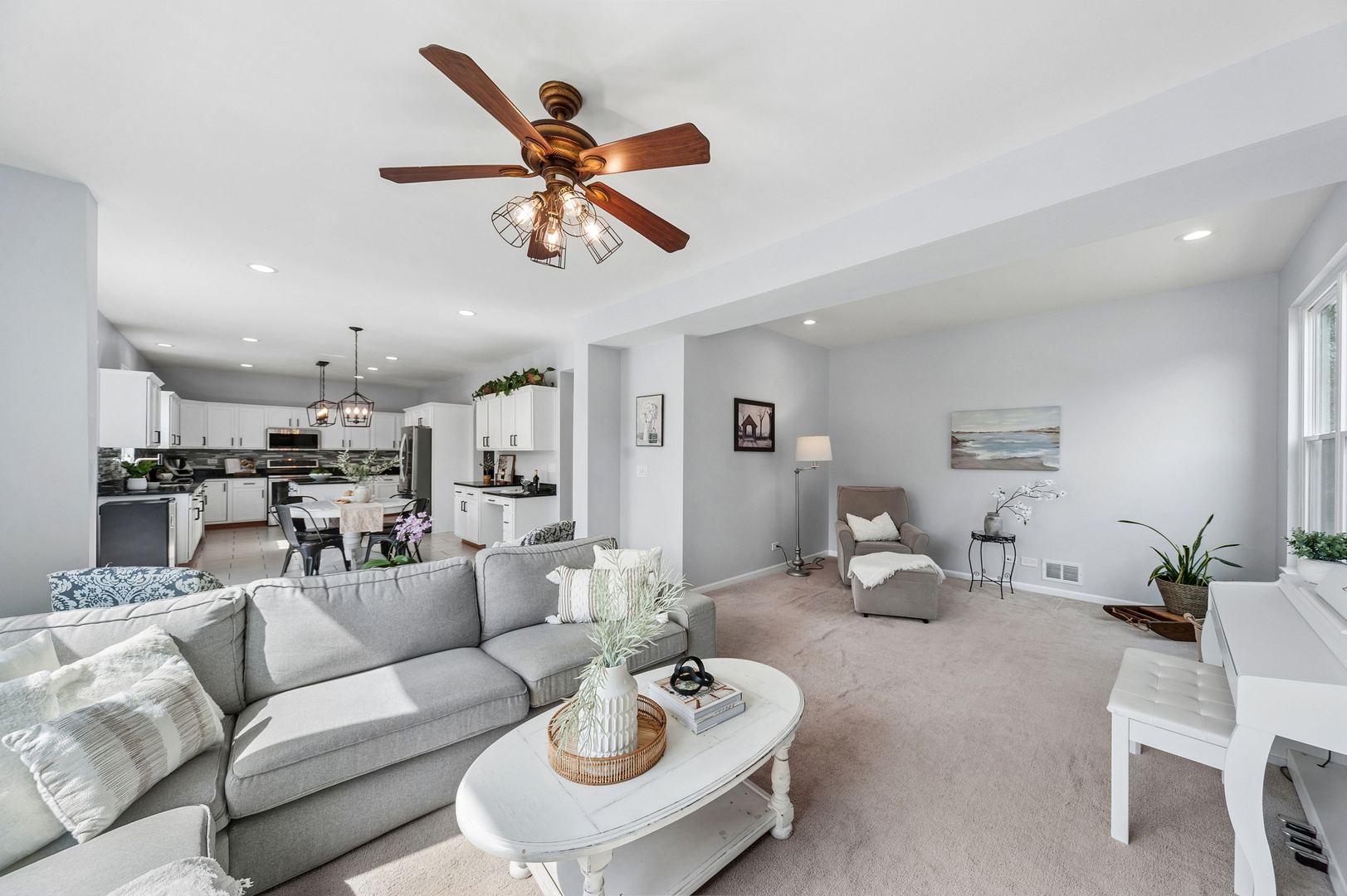 305 Hampton Road, Sugar Grove, IL 60554