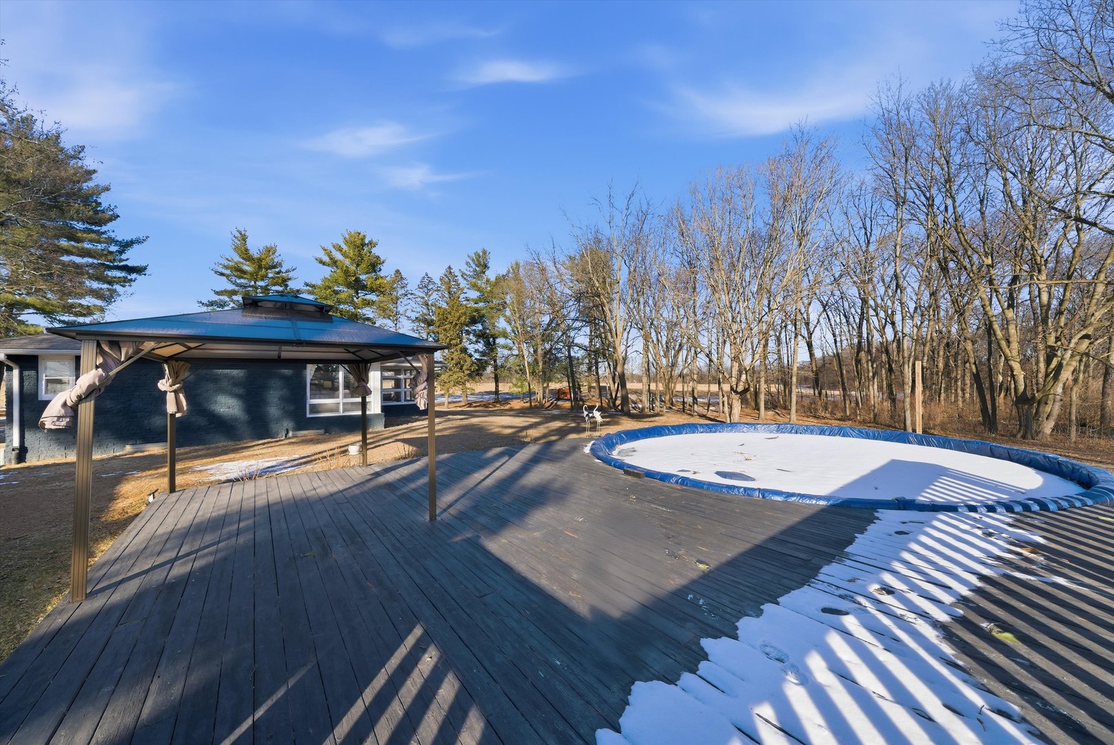 1834 Wolverine Road, Dixon, IL 61021