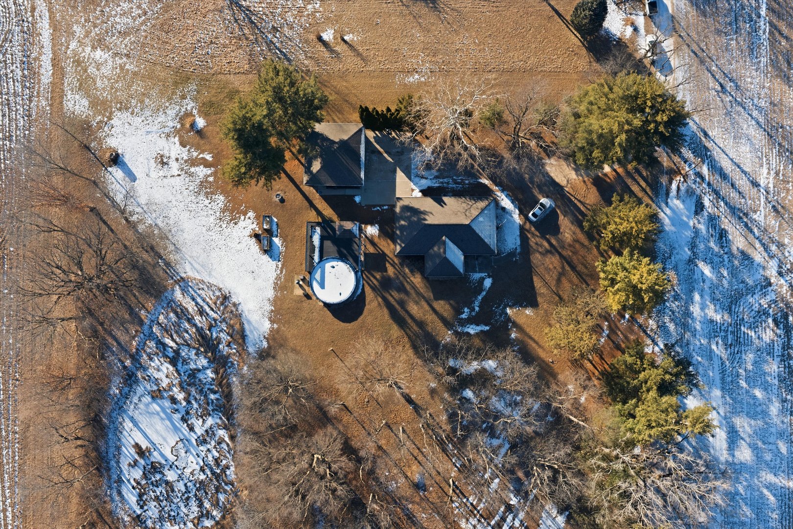 1834 Wolverine Road, Dixon, IL 61021