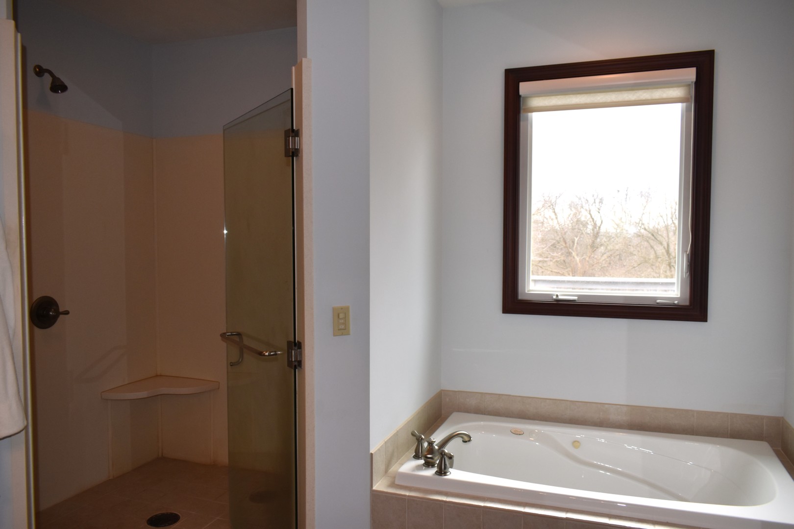 17539 E 2600 North Road, Lexington, IL 61753