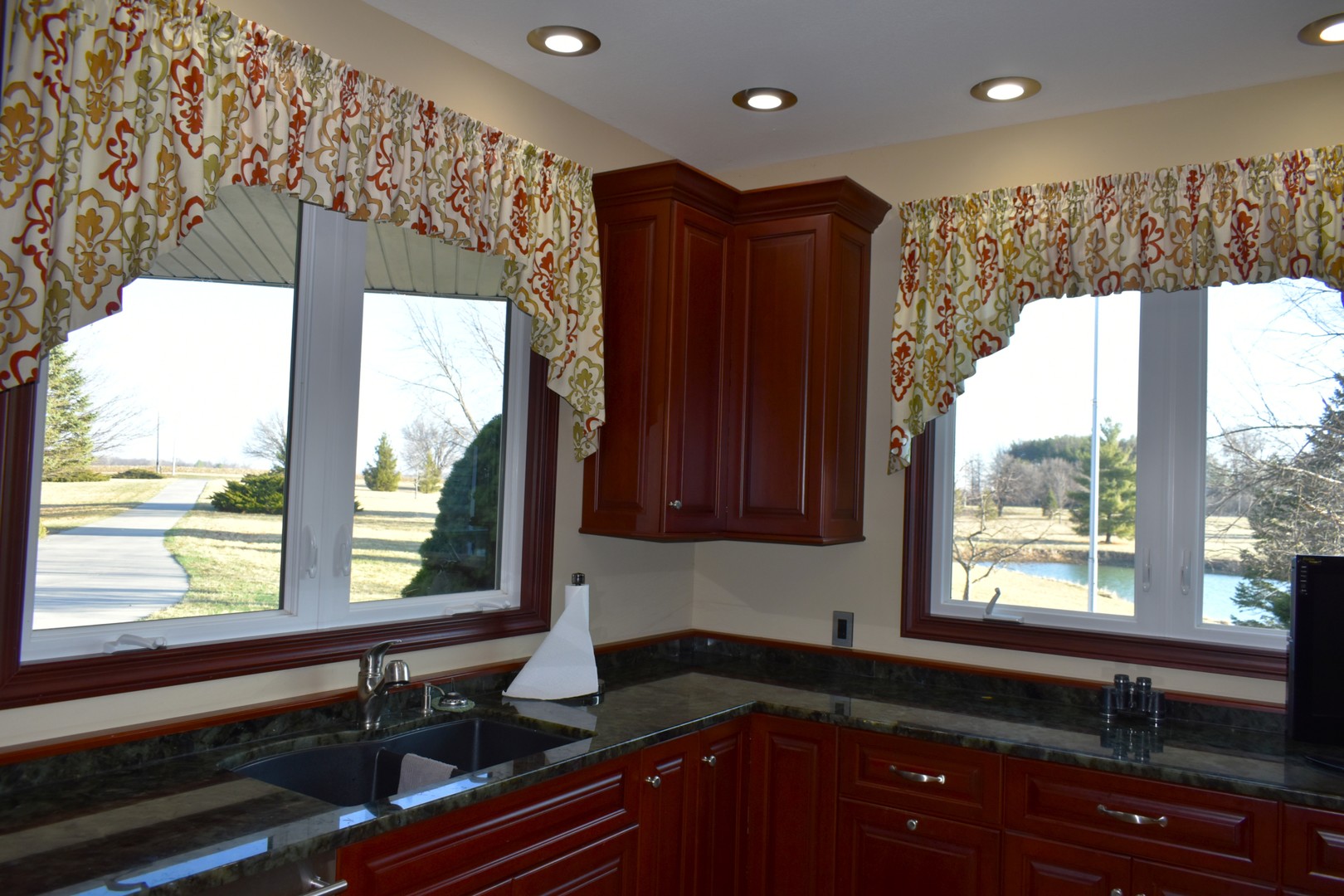 17539 E 2600 North Road, Lexington, IL 61753